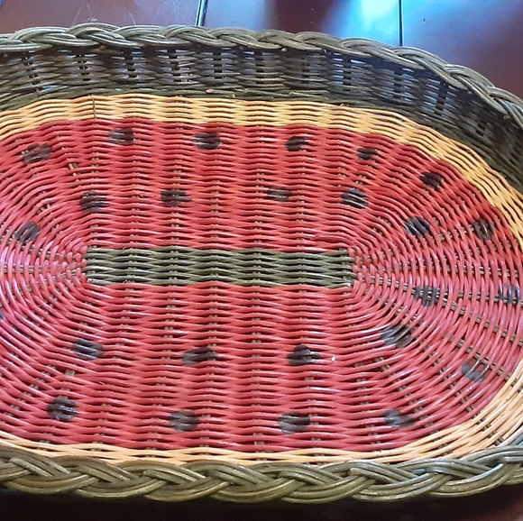 Watermelon design Wicker Serving Tray. Cups not included. - Picture 2 of 4